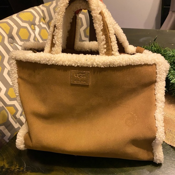 🔥TEFLAR/UGG TOTEBAG!!🔥 - Picture 2 of 2